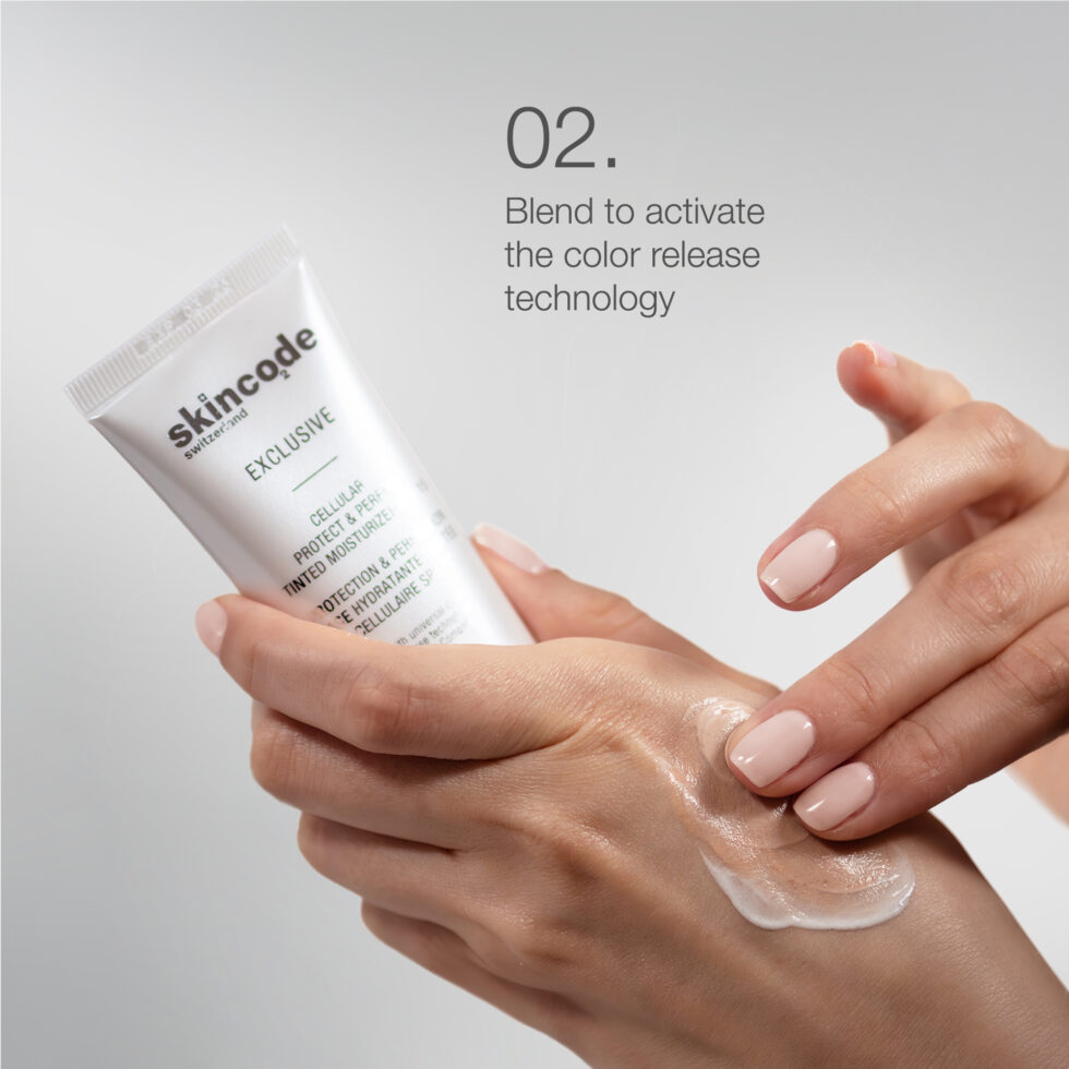Cellular Protect & Perfect Tinted Moisturizer SPF 15 - Image 6
