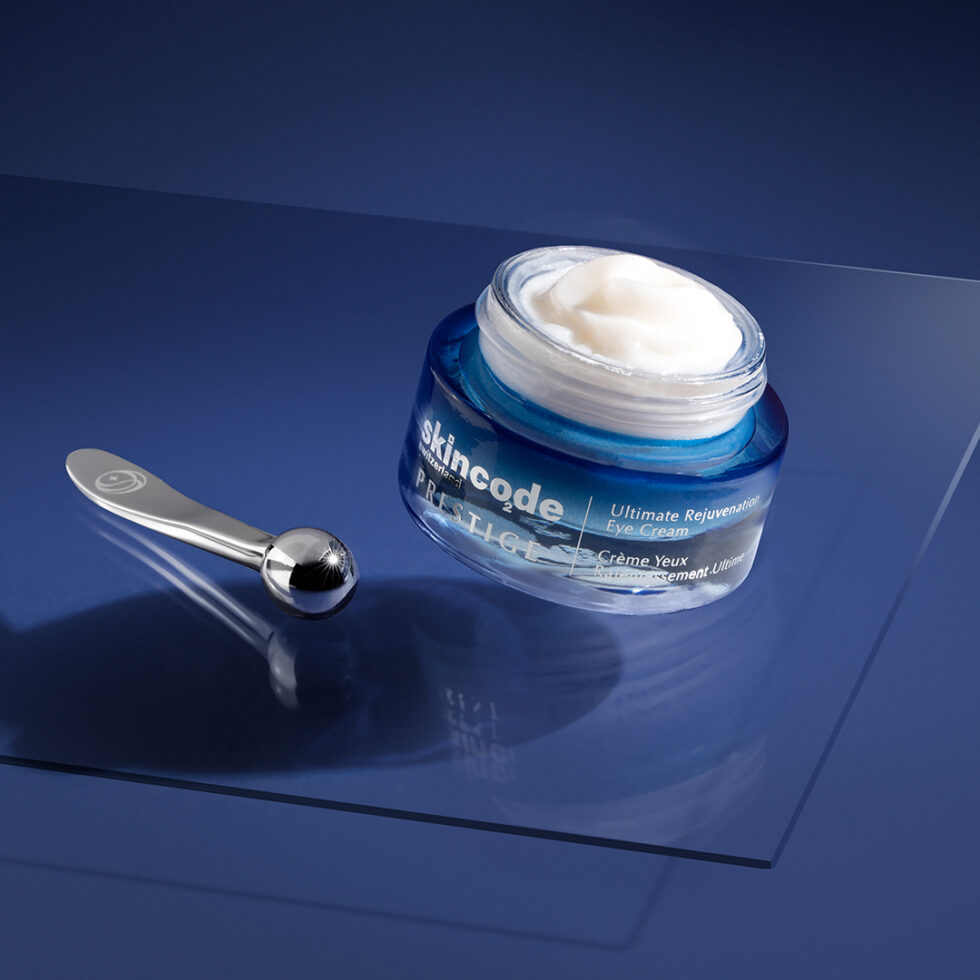 ULTIMATE REJUVENATION EYE CREAM - Image 6